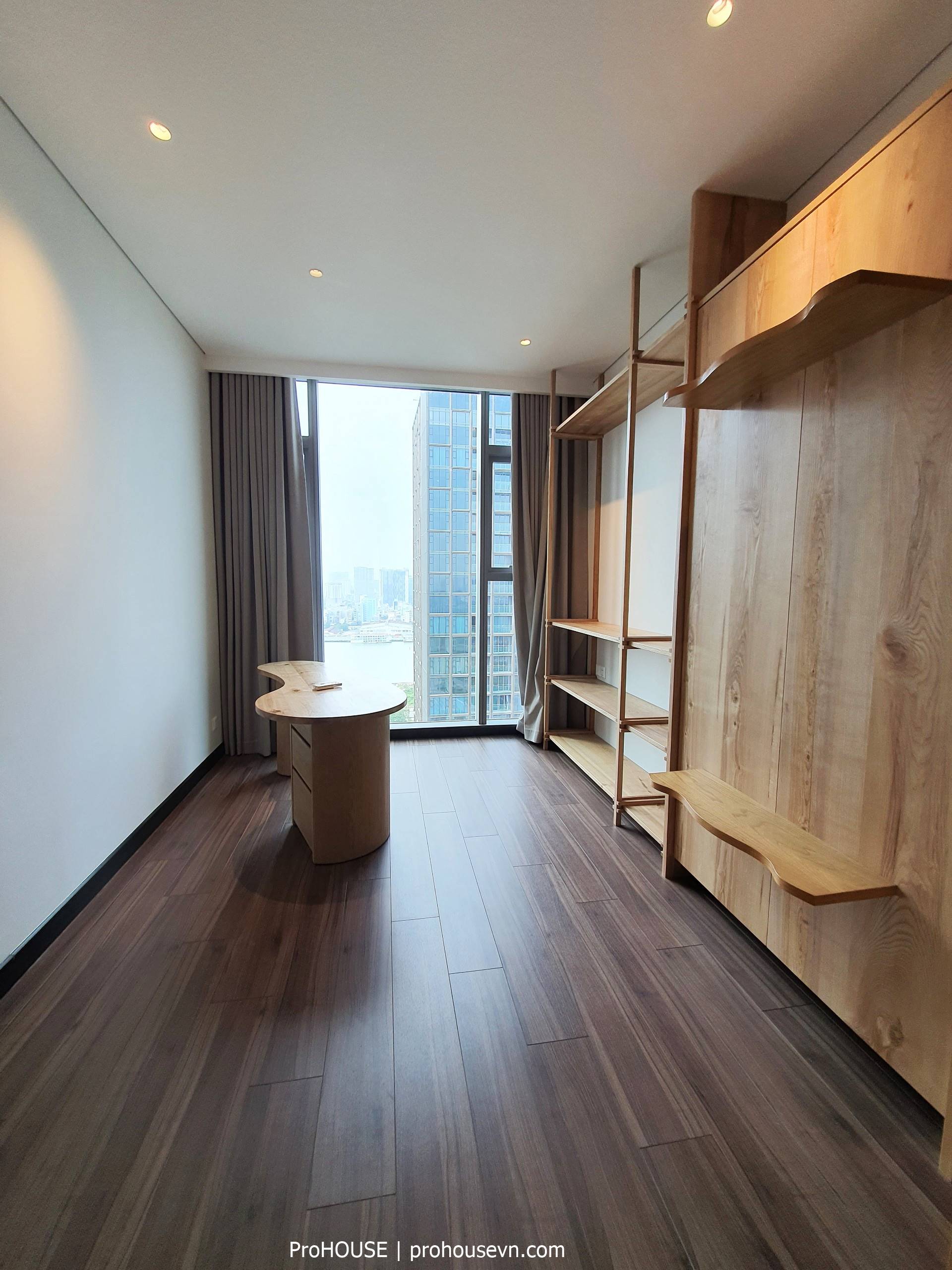 Japanese Style apartment for rent in Empire City with beautiful view
