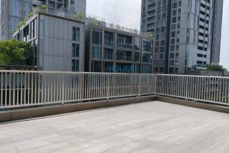 Cho thuê căn hộ Empire City lầu 5 có sân vườn rộng 60m2