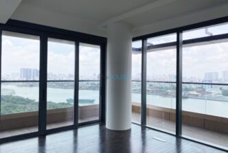 Big size 3 bedroom apartment with 2 balconies and river view