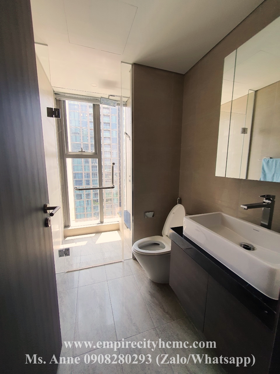 Cho thuê căn hộ 2 phòng ngủ view sông tại Tilia Residences