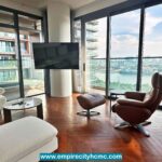 Cho thuê căn hộ Cove Residences 3 phòng ngủ lầu cao view sông