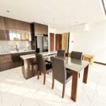 Cho thuê căn hộ Empire City sân vườn rộng – view sông và quận 1